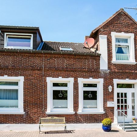Ferienwohnung Am Dorfteich Fehmarn Buitenkant foto