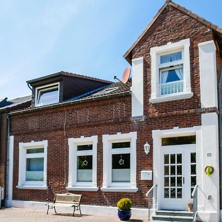 Ferienwohnung Am Dorfteich Fehmarn Buitenkant foto