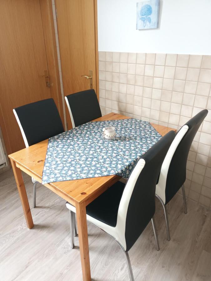 Ferienwohnung Am Dorfteich Fehmarn Buitenkant foto
