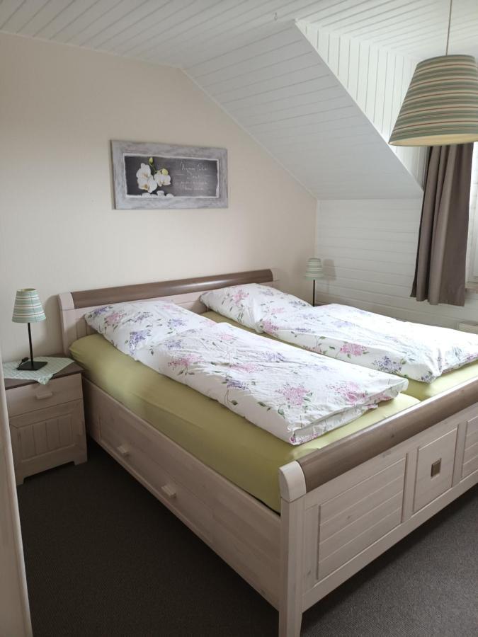 Ferienwohnung Am Dorfteich Fehmarn Buitenkant foto